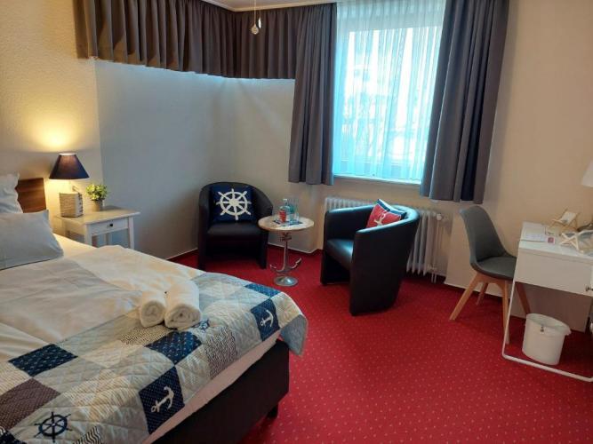 Hotel Rosmarin Бад Цвишенан Стая снимка