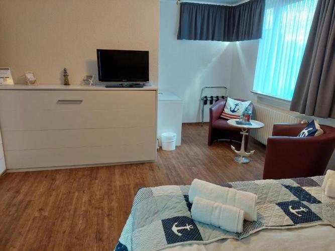 Hotel Rosmarin Бад Цвишенан Стая снимка