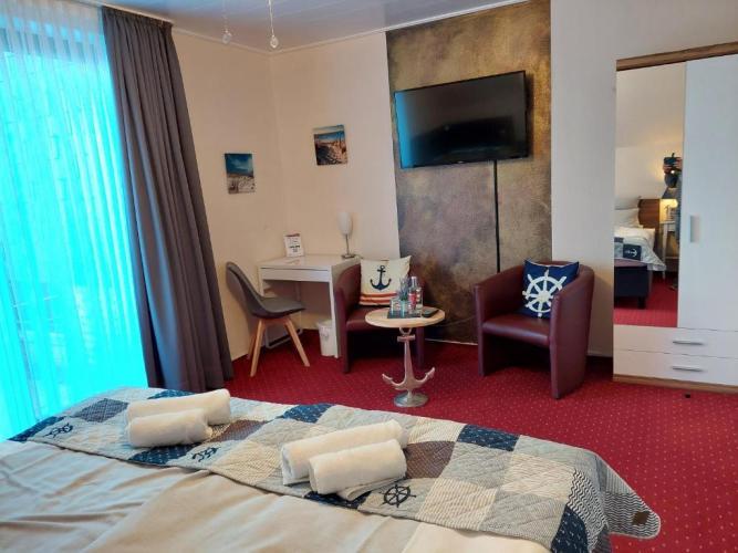 Hotel Rosmarin Бад Цвишенан Стая снимка