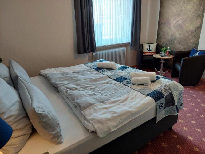 Hotel Rosmarin Бад Цвишенан Стая снимка